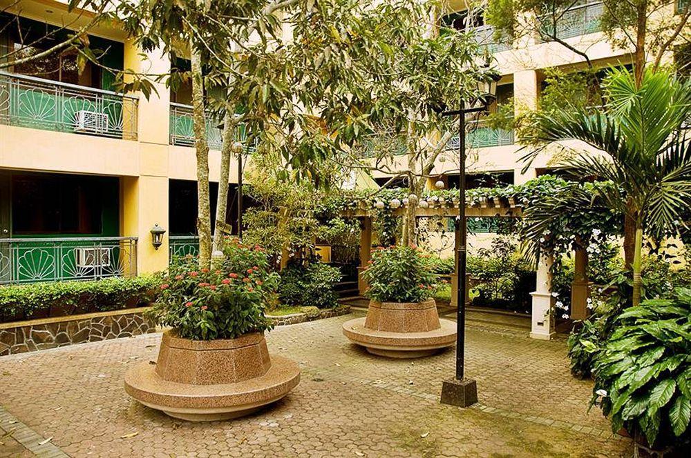 Sunrise Holiday Mansion Tagaytay City Екстериор снимка
