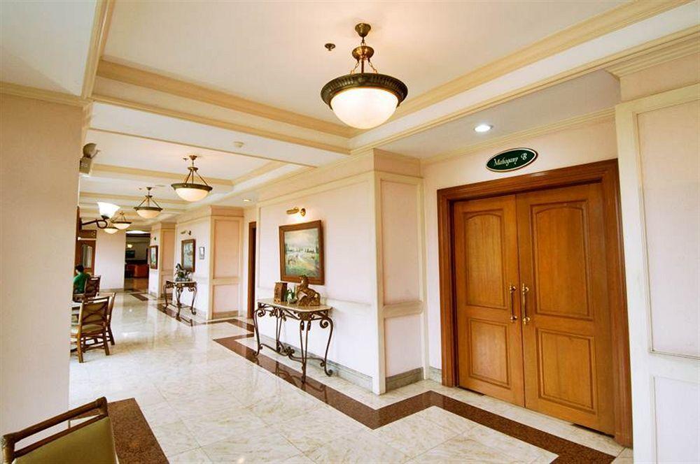 Sunrise Holiday Mansion Tagaytay City Екстериор снимка